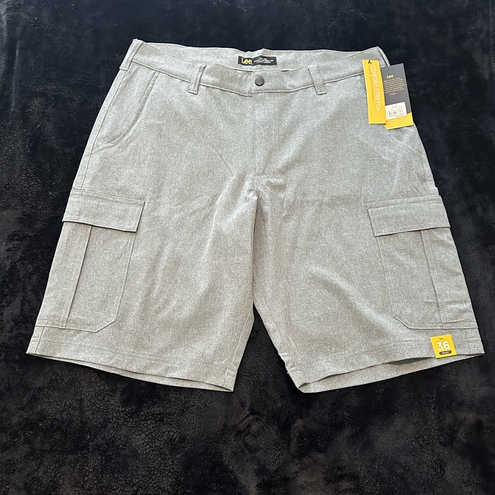 Lee Men’s Light Gray Cargo Shorts
